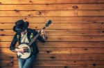 Boa música sertaneja é no Caldas Country.