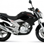 Yamaha Fazer 250 na cor preta