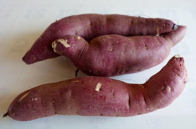 Como fazer batata doce no micro-ondas