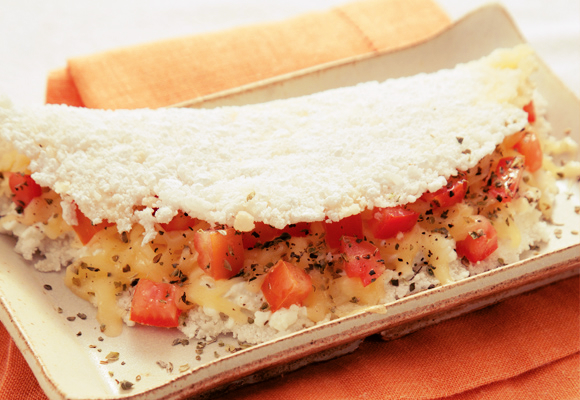 A tapioca pode ser substituída pelo pão francês, pois possui as mesmas proteínas e metade das calorias