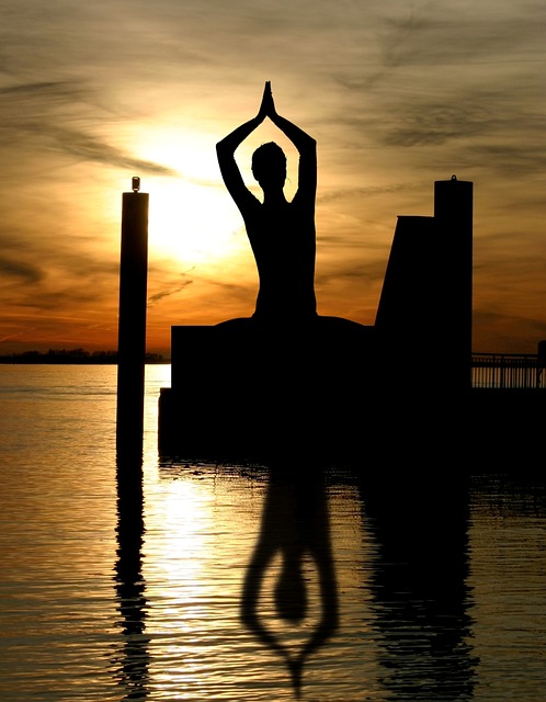 A yoga realmente faz com que você acabe de vez com a barriguinha!